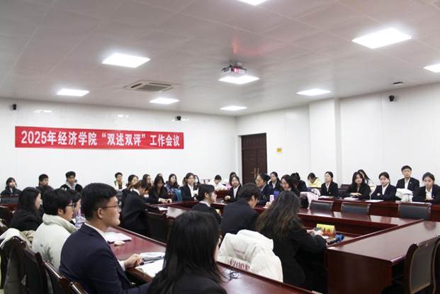 活动中大场景  何梓伊摄