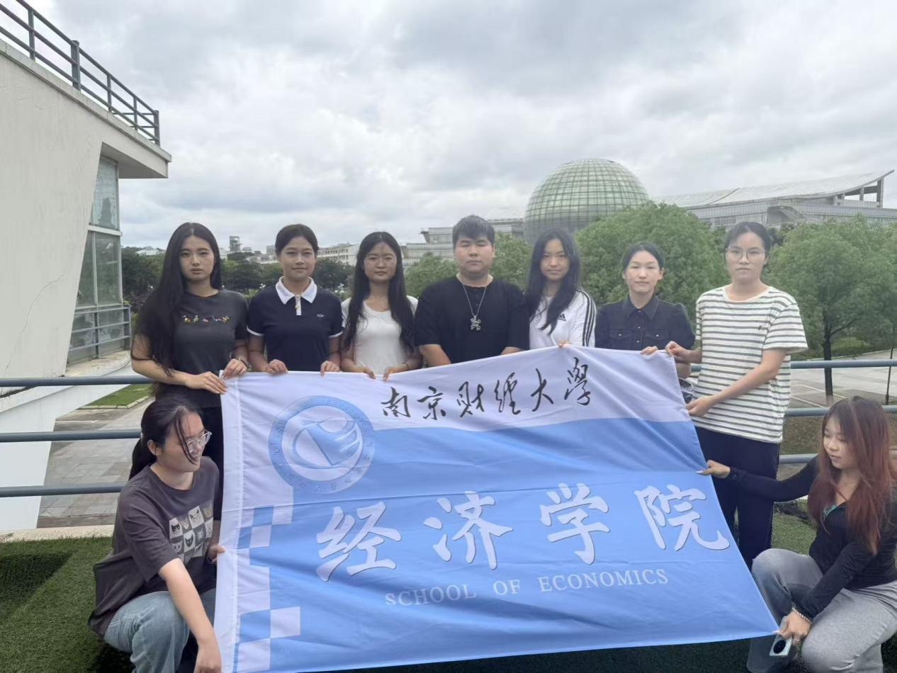 图为“福祉同行”实践团队合影。沙语璐 供图