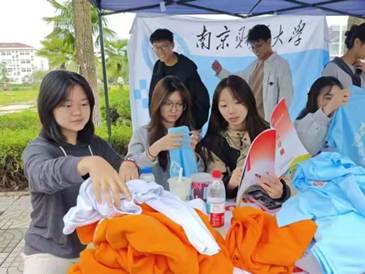 图4 后勤志愿者