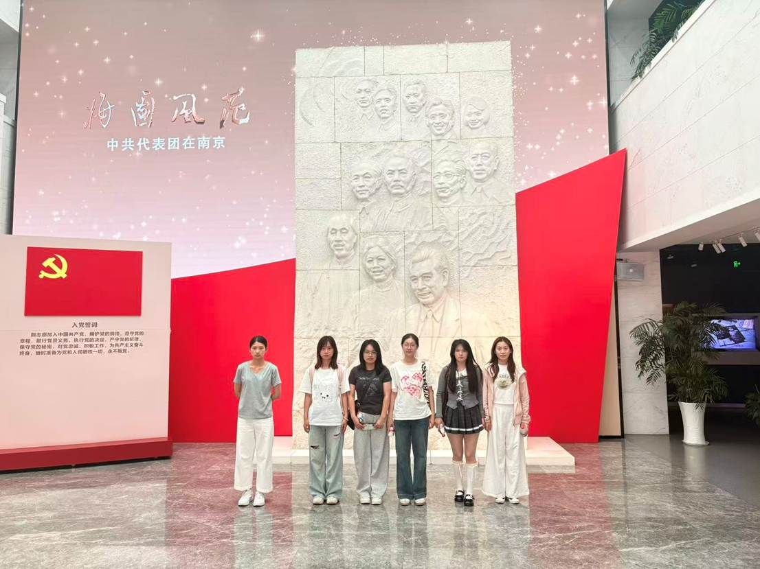 图为小队在馆内合影 赖紫文 供图